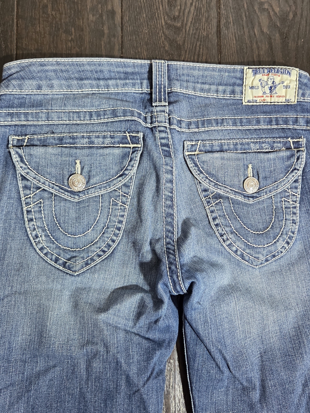 True Religion Women's Medium Wash Stretch Denim Capri Straight Leg Jeans Size 29